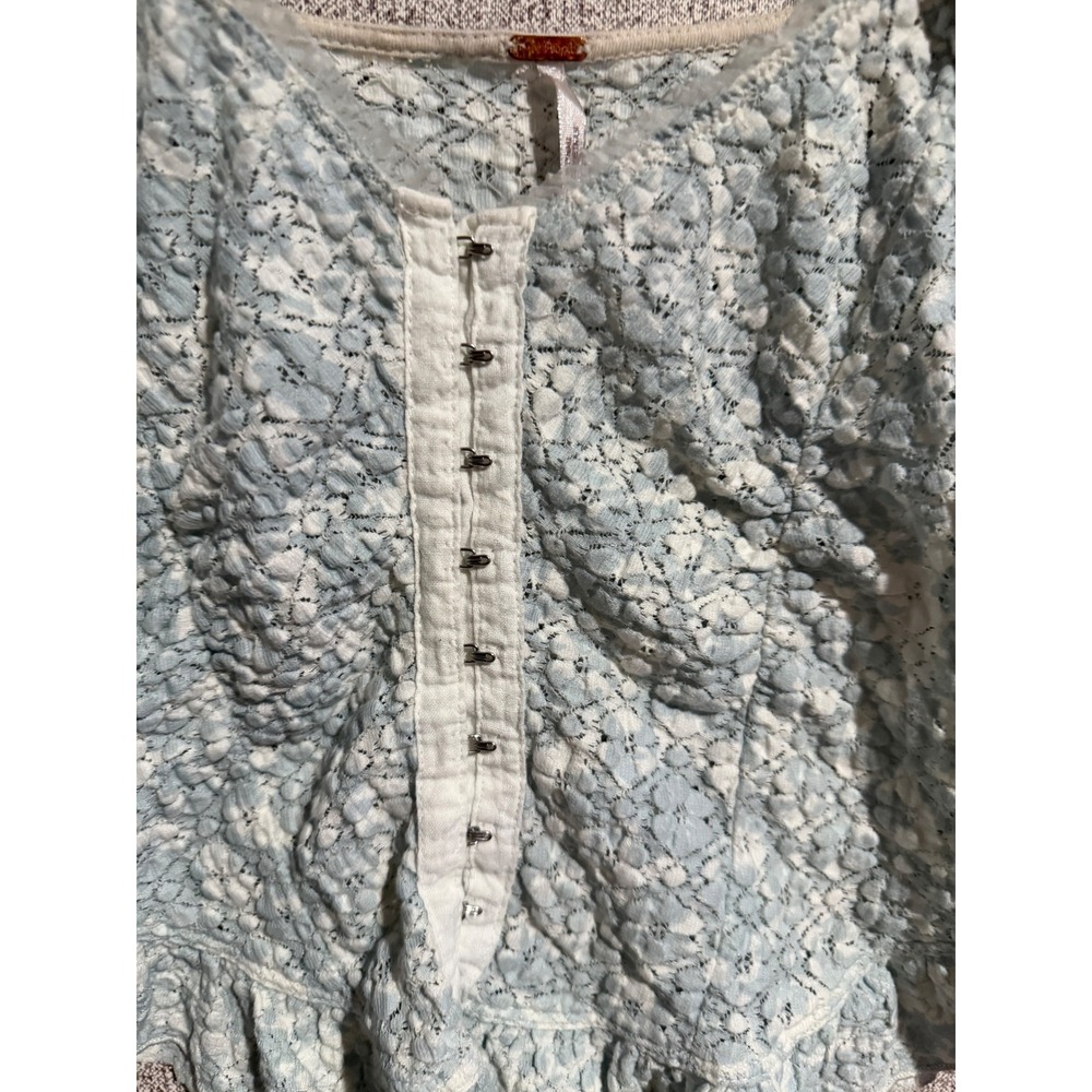 Free People Light Blue Floral Lace Puff Sleeve Hook Eye Crop Top XS - Picture 2 of 6